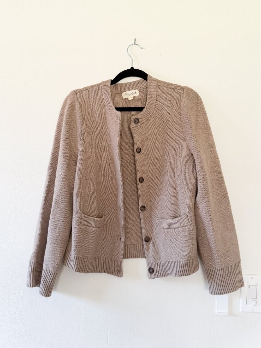 marled // taupe beige cardigan sweater M